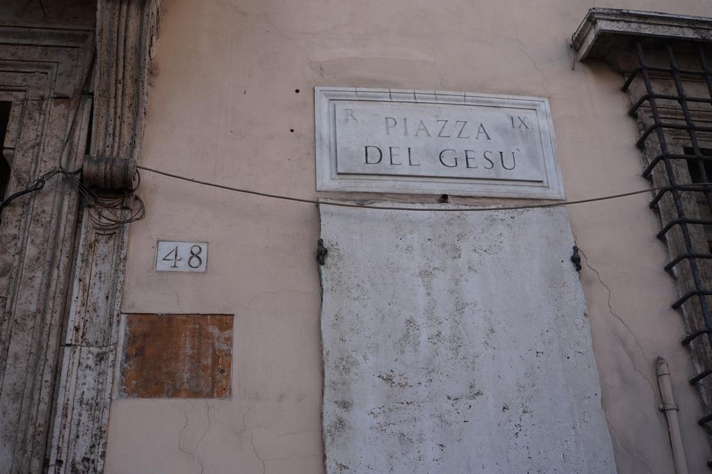 Piazza Del Gesu' Luxury Suites Rom Exterior foto