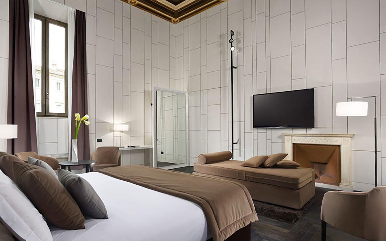 Piazza Del Gesu' Luxury Suites Rom Exterior foto