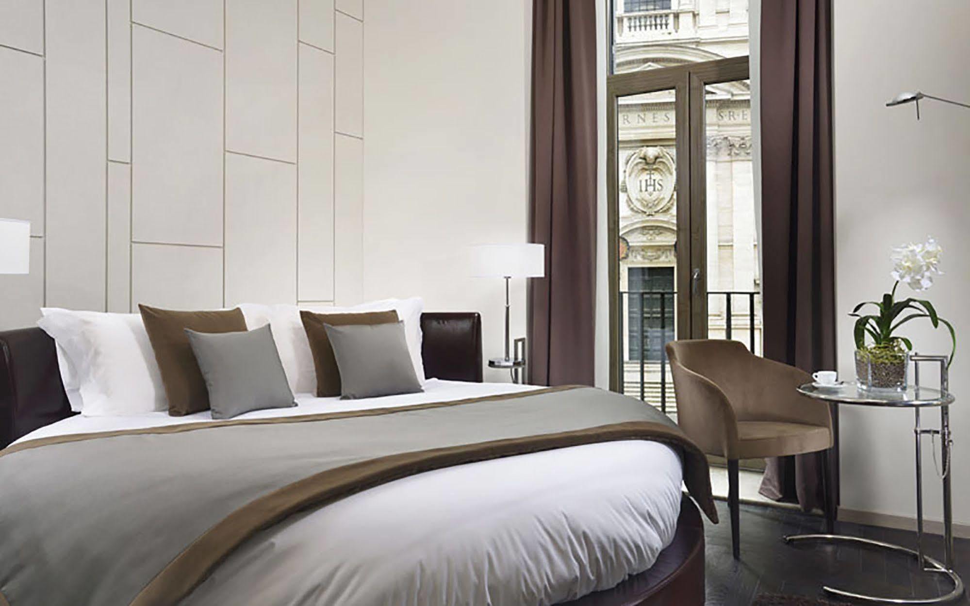 Piazza Del Gesu' Luxury Suites Rom Exterior foto